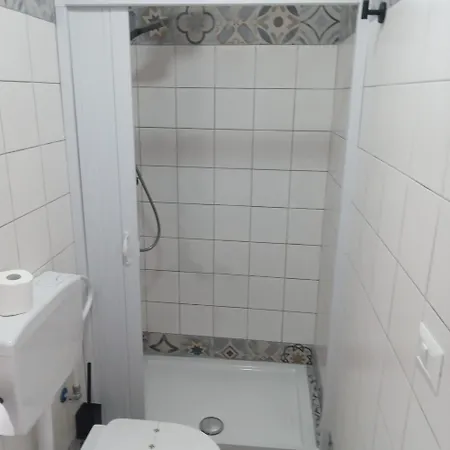 Salvone's House Panzió 3*