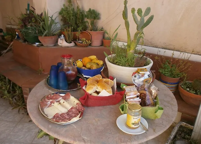 Bed & Breakfast Salvone's House Giardini Naxos