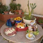 Frühstückspension Salvone's House Giardini-Naxos