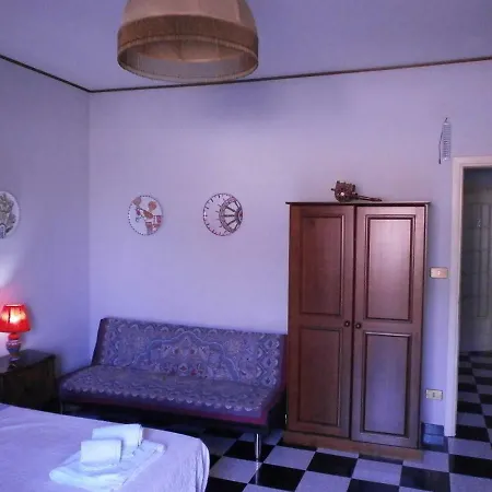 Salvone's House Bed and Breakfast 3*